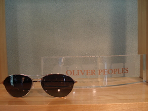 OLIVER PEOPLES 001.jpg