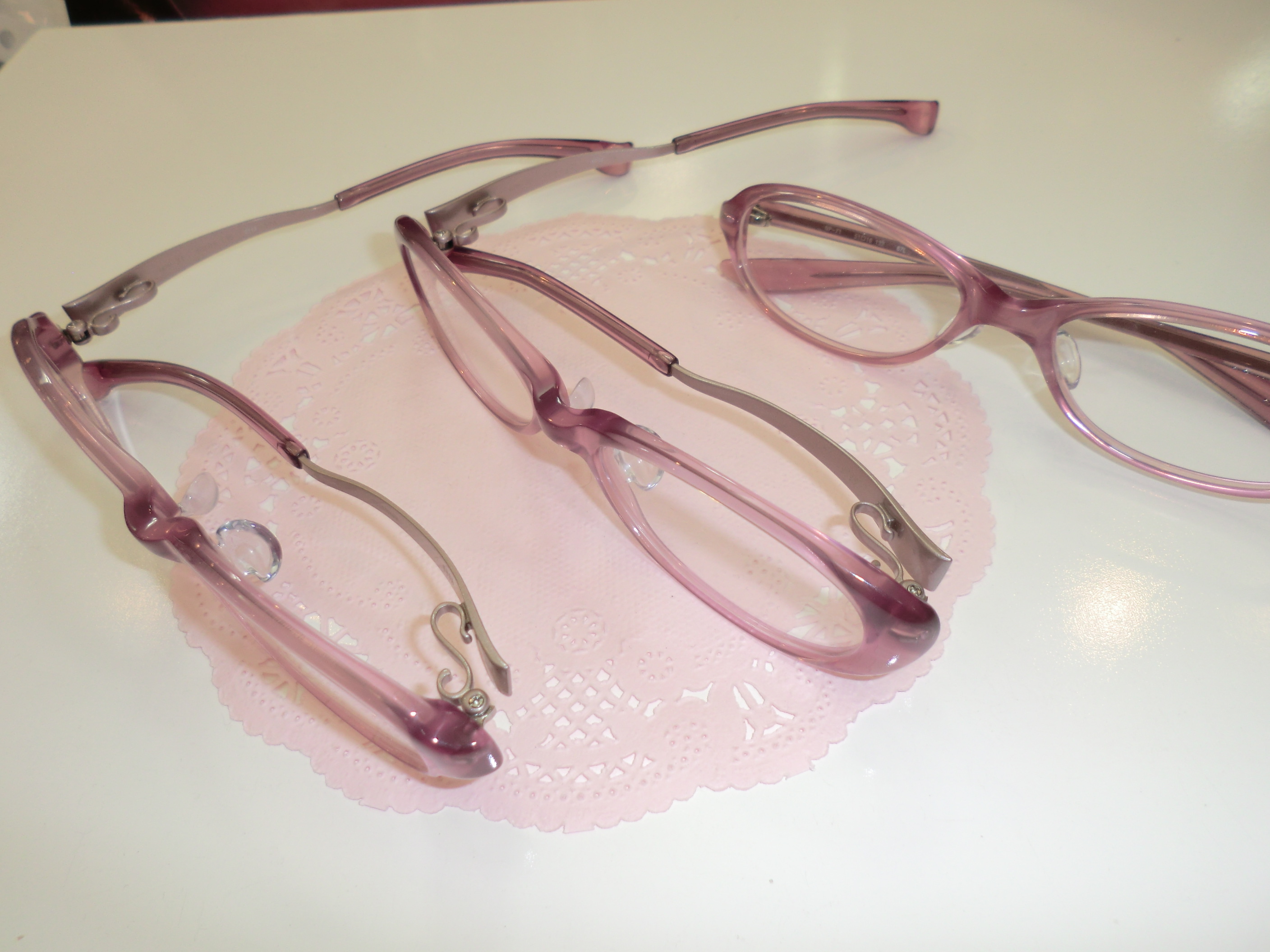 http://www.washin-optical.co.jp/blog/ladies/9999%E4%B8%8A%E3%81%8B%E3%82%89.JPG