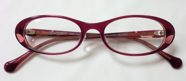http://www.washin-optical.co.jp/blog/ladies/BCPC%E3%83%AF%E3%82%A4%E3%83%B3%E6%AD%A3%E9%9D%A2.JPG