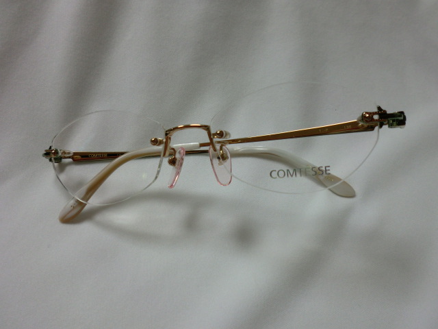 http://www.washin-optical.co.jp/blog/ladies/CIMG0899.JPG