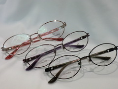 http://www.washin-optical.co.jp/blog/ladies/assets_c/2011/04/ﾘｰｼﾞｪﾝﾄ婦人3本CIMG0186-thumb-240x180-2773.jpg